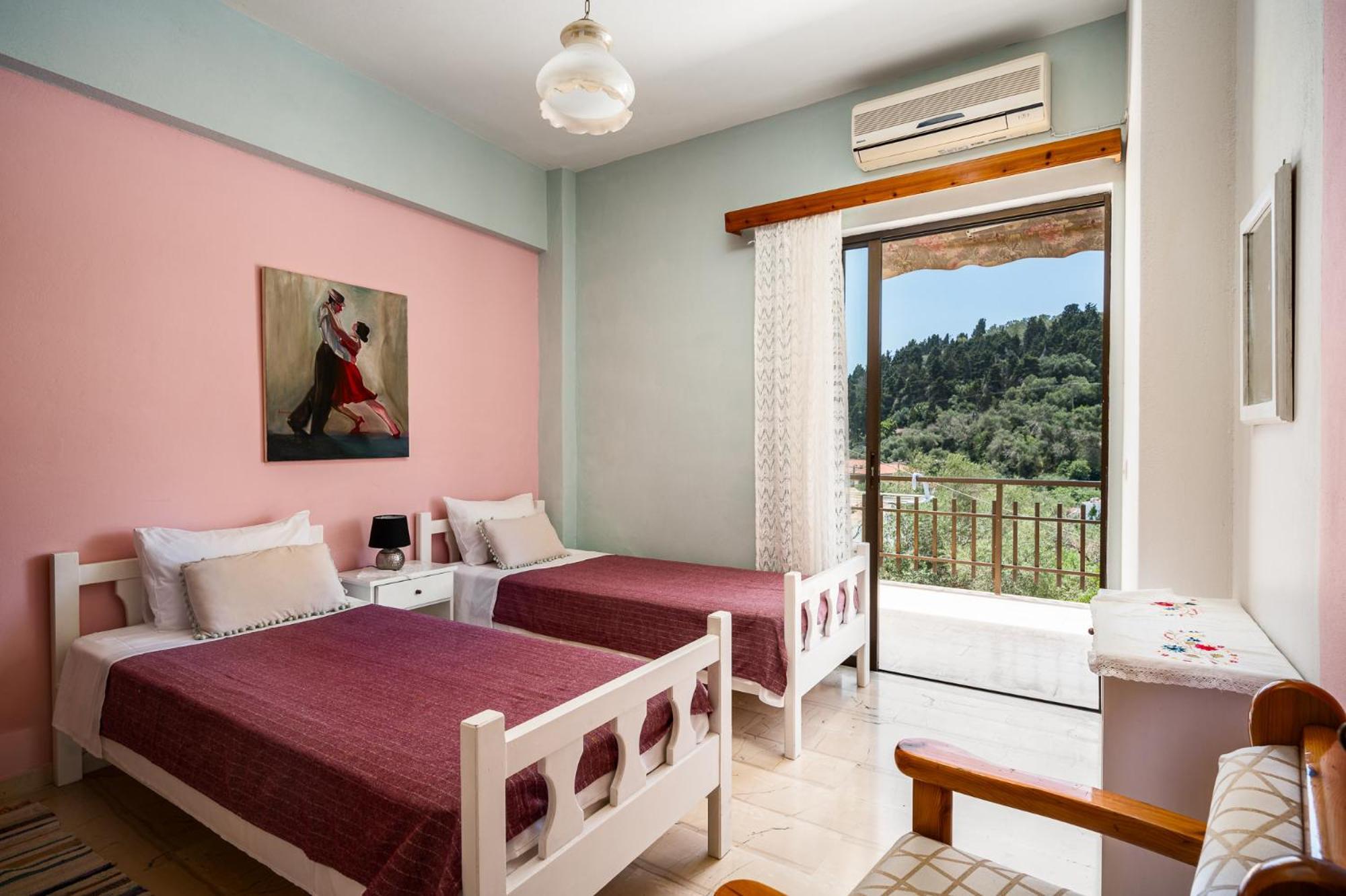 Agaloula Centrally Located Apartments, Lakka Exterior photo